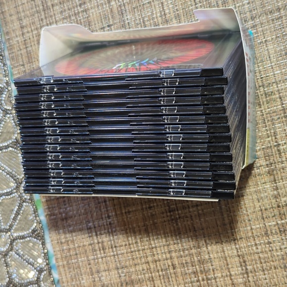 Maxell CD-R Design Series 14 Pack - Picture 5 of 11